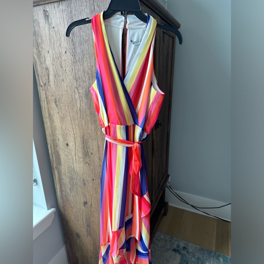 Von Maur colorful high low wrap midi dress